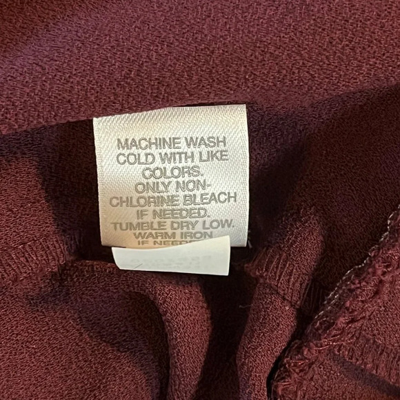 J Jill Womens Burgundy Pleated Hem Tunic Top Medium Round Neck Polyester Career - Picture 9 of 9